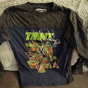 TMNT Long-sleeved Shirt Size 10/12